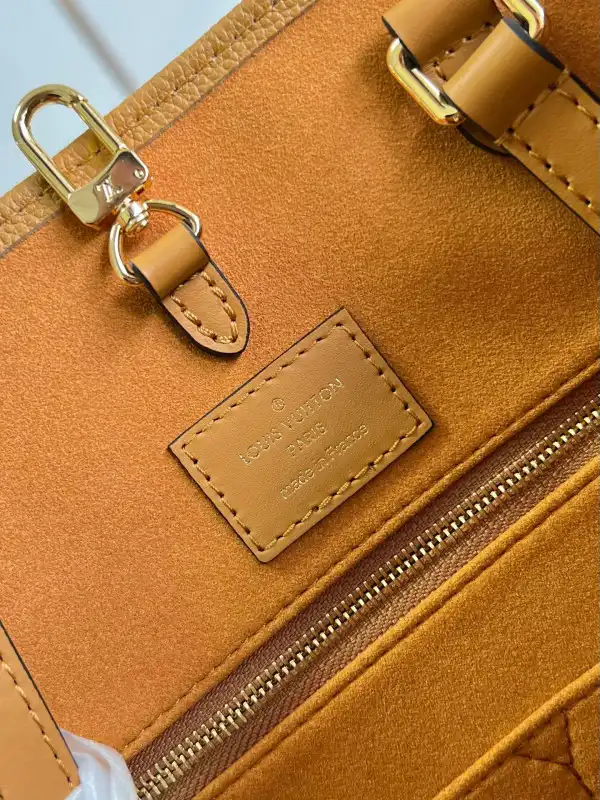 AAA Pruses Bags LOUIS VUITTON ONTHEGO MM