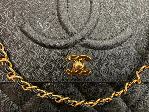 CHANEL FLAP BAG CAVIAR