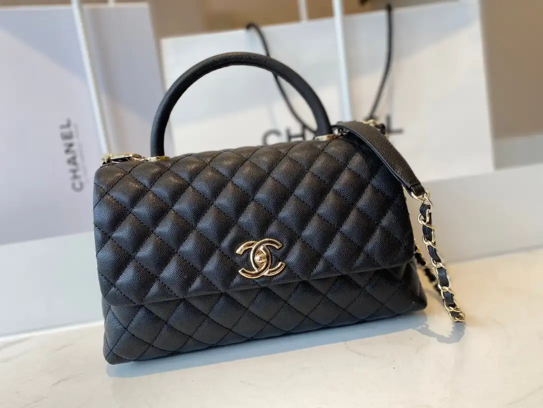 CL LARGE FLAP BAG WITH TOP HANDLE