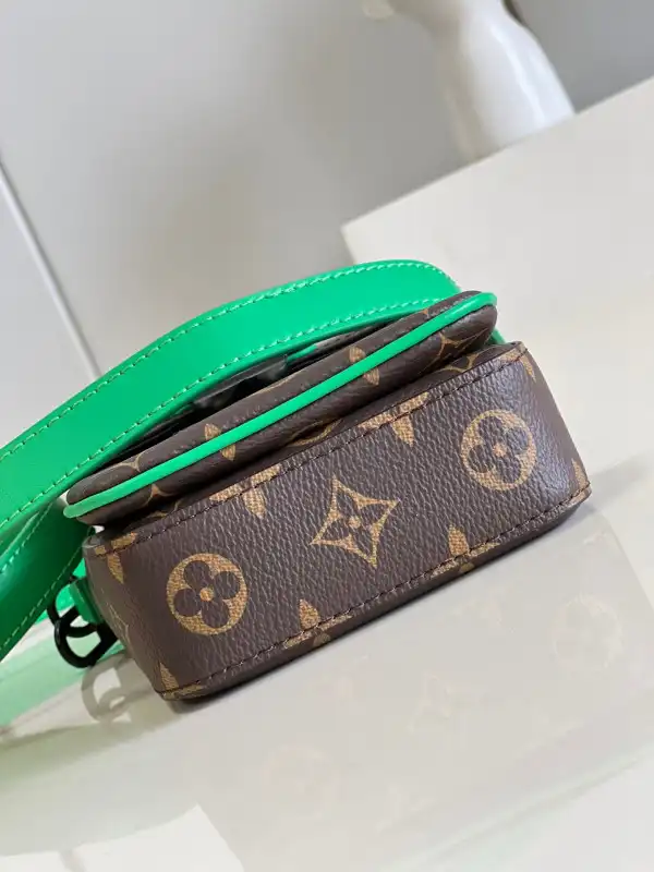 Affordable LOUIS VUITTON S-LOCK VERTICAL WEARABLE WALLET