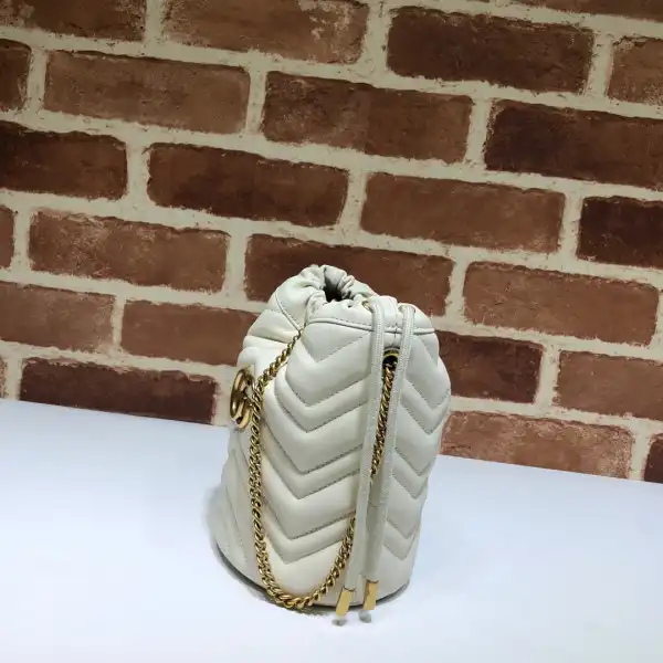 Firstbag Ru GUCCI GG Marmont mini bucket bag