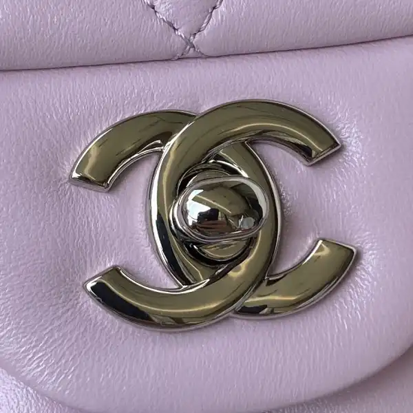 CHANEL FLAP BAG 20CM