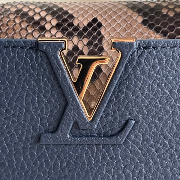 [FREE SHIPPING] LOUIS VUITTON CAPUCINES MINI