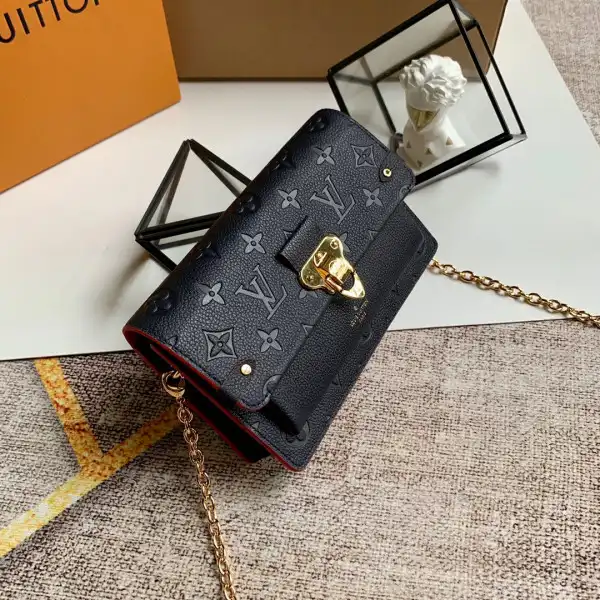 Cheap LOUIS VUITTON VAVIN CHAIN WALLET