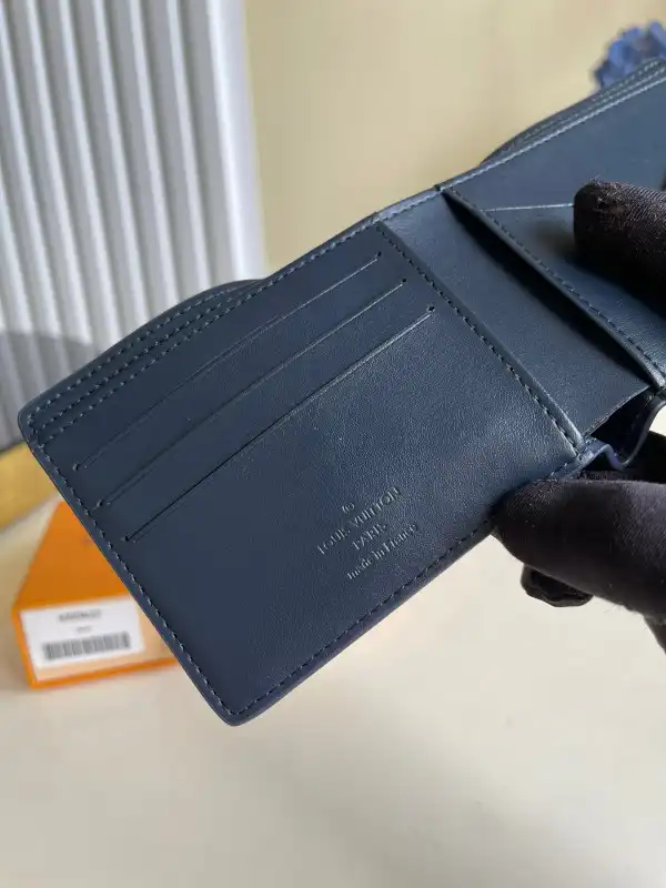 LOUIS VUITTON MULTIPLE WALLET