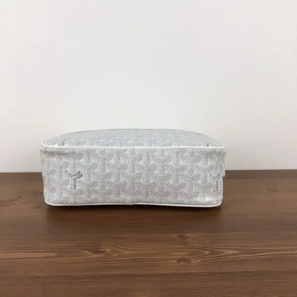 GOYARD CAPVERT BAG