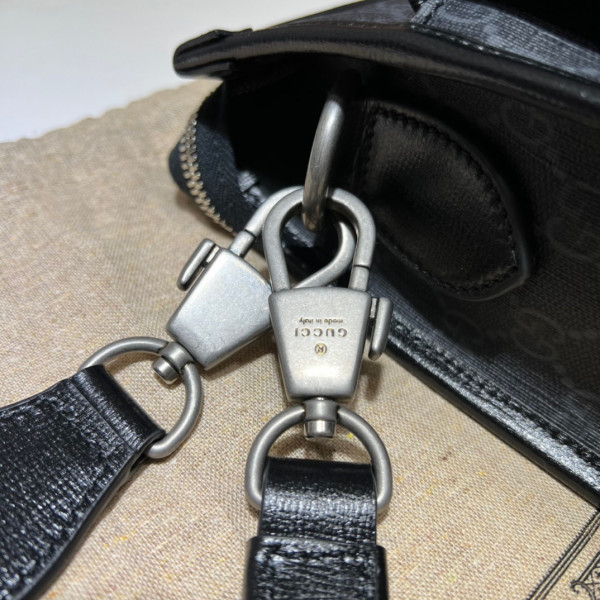 HOT SALE Gucci Messenger bag with Interlocking G