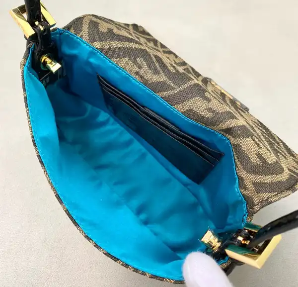 Frstbag ru FENDI MINI BAGUETTE 1997