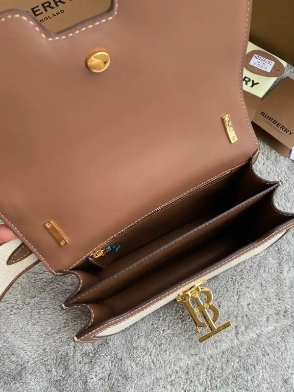 BURBERRY TB Bag