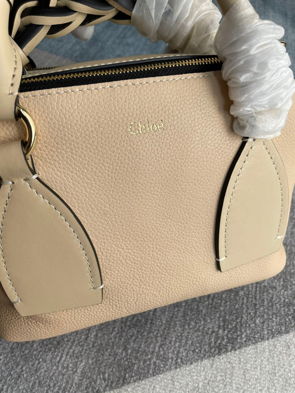 HOT SALE CHLOÉ SMALL DARIA BAG