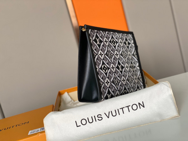 [FREE SHIPPING] LOUIS VUITTON SINCE 1854 TOILETRY POUCH 26