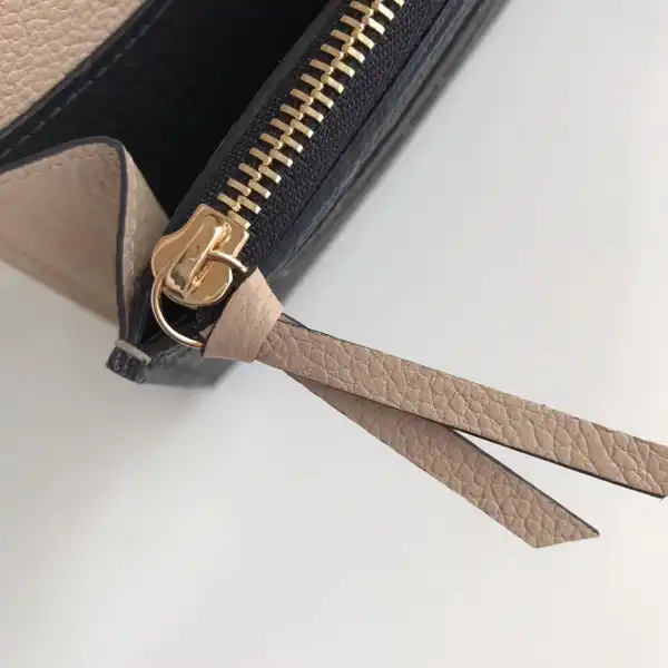 First bag ru Louis Vuitton EMILIE