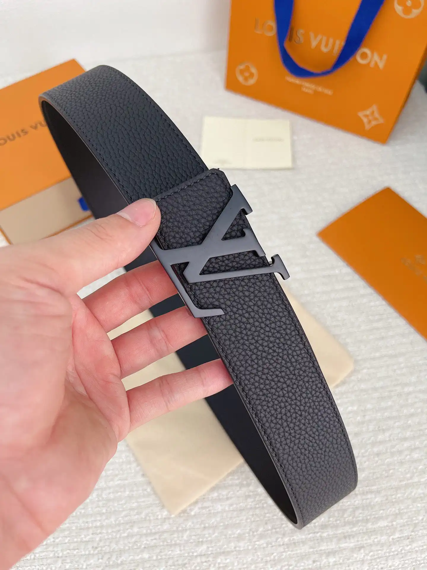 LOUIS VUITTON BELT