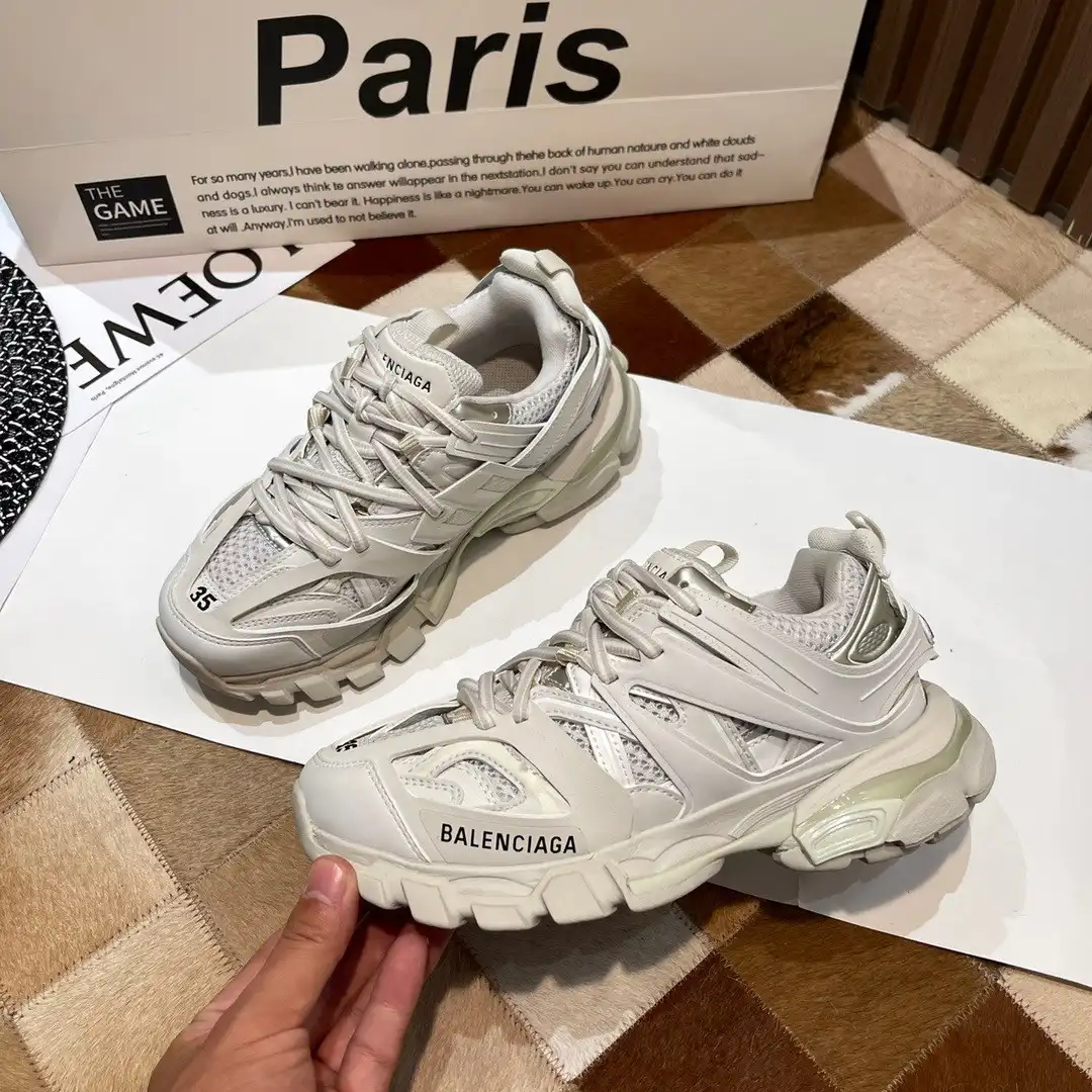 BALENCIAGA TRACK