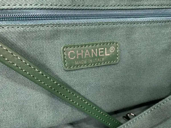 CHANEL SHOPPING BAG