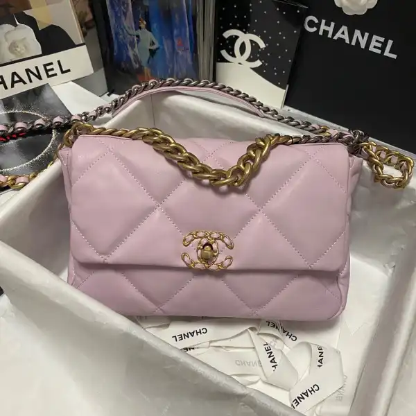 Firstbag Ru CHANEL 19 FLAP BAG