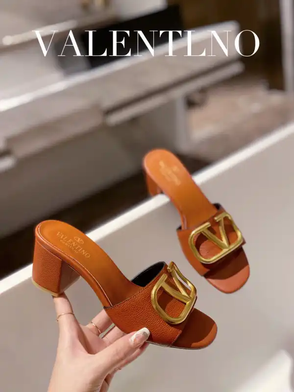 VALENTINO VLOGO SIGNATURE SLIDE SANDAL