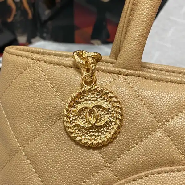 CHANEL VINTAGEP BAG