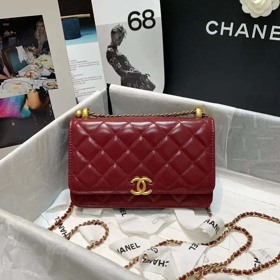 First bag ru CHANEL WALLET