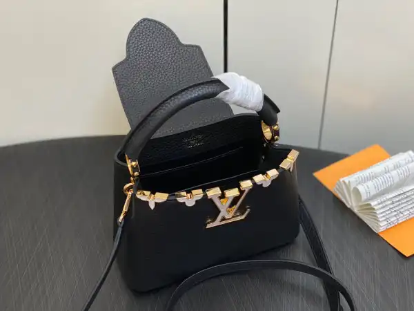 Cheap LOUIS VUITTON CAPUCINES BB