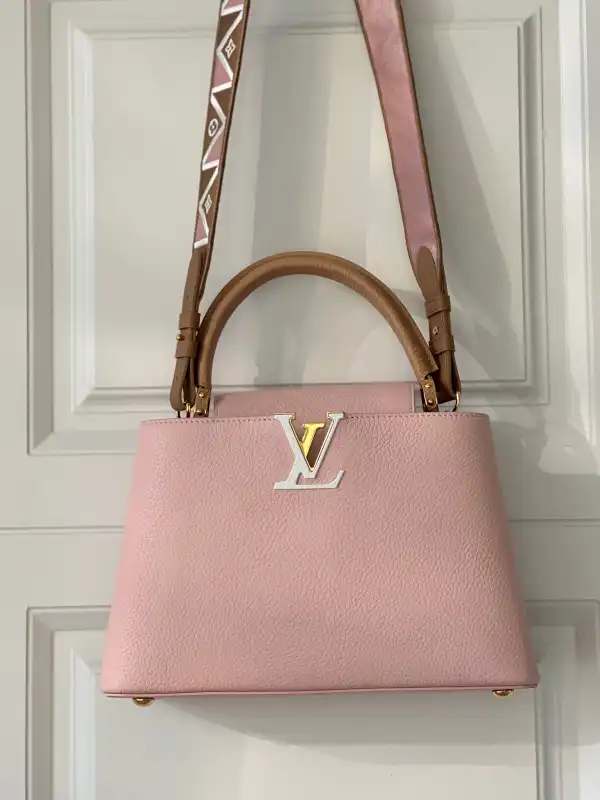 Rep LOUIS VUITTON CAPUCINES MM