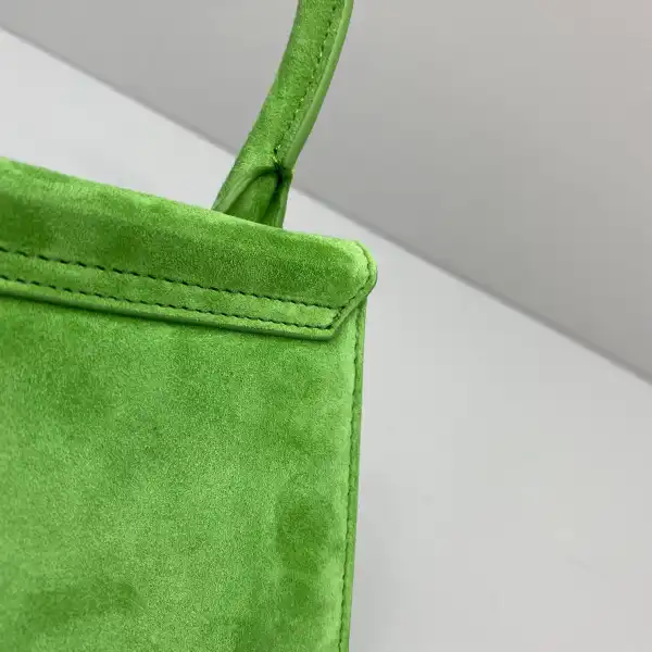 JACQUEMUS Le Chiquito Mini Bag