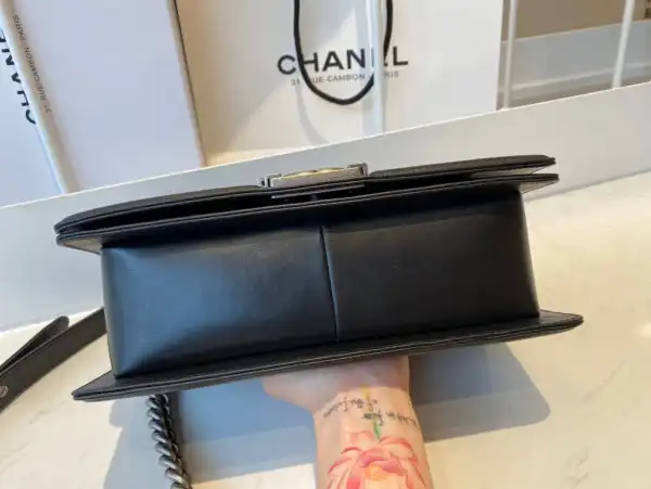 First bag ru CHANEL BOY BAG 20CM 25CM