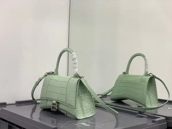 Frstbag ru BALENCIAGA HOURGLASS