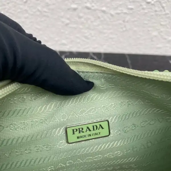 Frstbag ru PRADA Satin mini-bag with artificial crystals