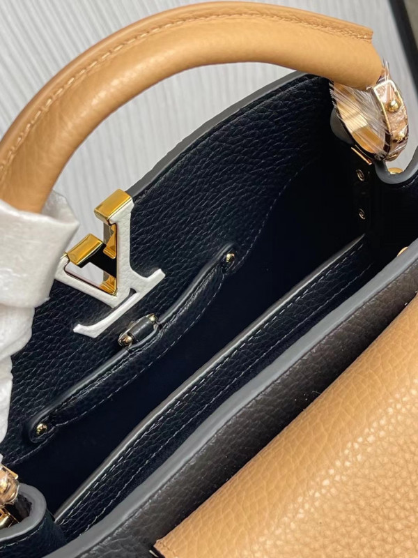 [FREE SHIPPING] Louis Vuitton CAPUCINES BB