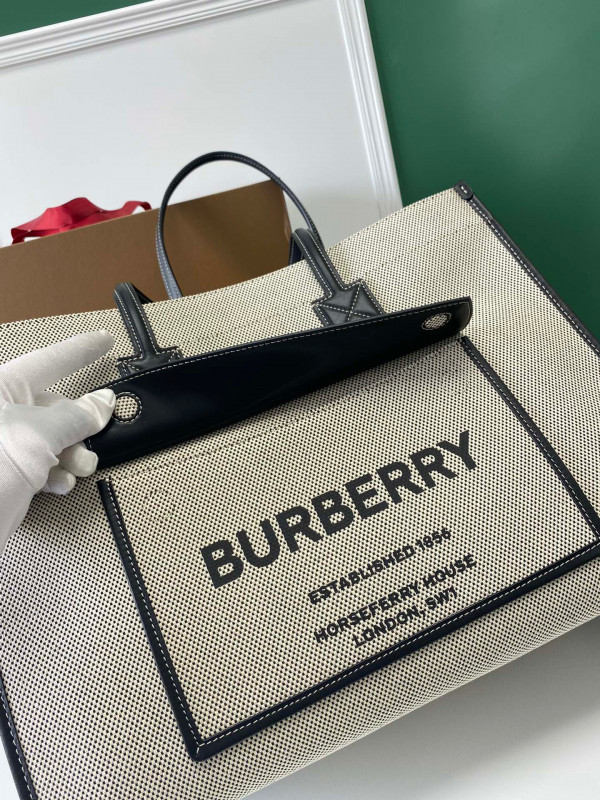 HOT SALE BURBERRY SMALL Freya TOTE