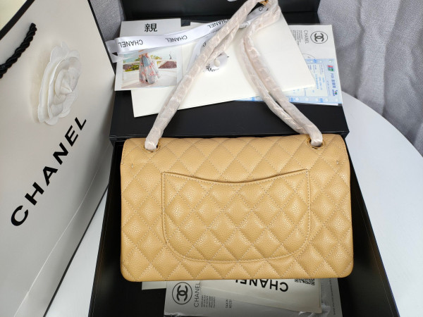 CL CLASSIC HANDBAG