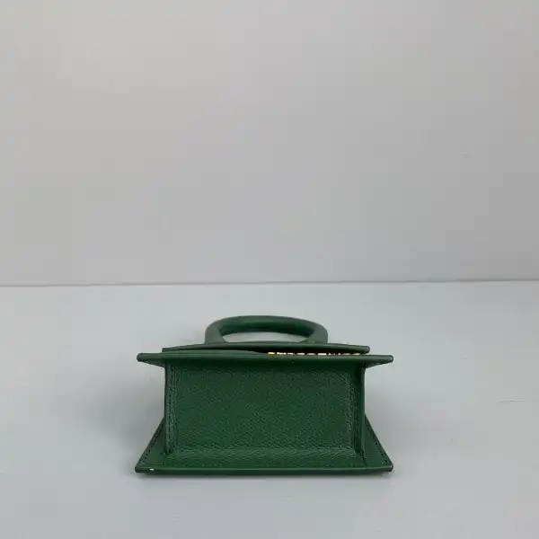 JACQUEMUS Le Chiquito Mini Bag