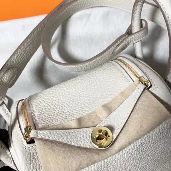 First bag ru HERMES LINDY MINI HANDMADE