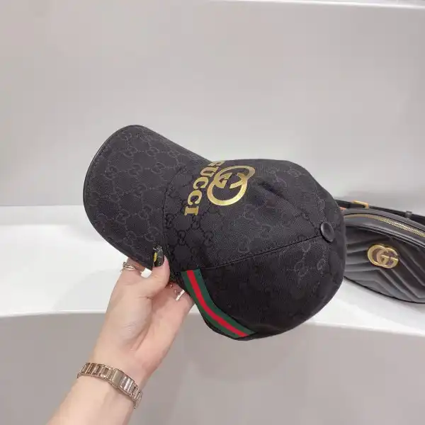 First bag ru GUCCI HAT