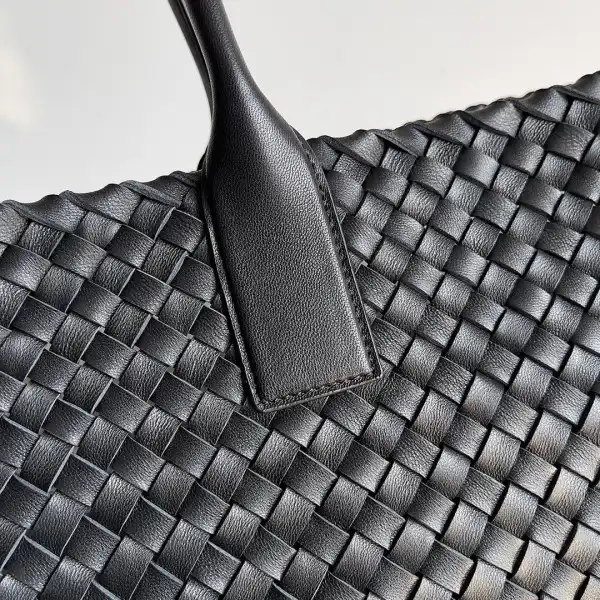 Firstbag Ru BOTTEGA VENETA MEDIUM ANDIAMO