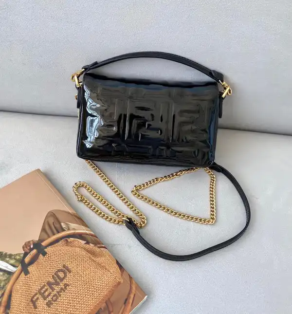 Bagsoffer yupoo FENDI BAGUETTE MINI