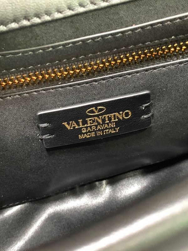 HOT SALE VALENTINO MEDIUM ROMAN STUD THE SHOULDER BAG