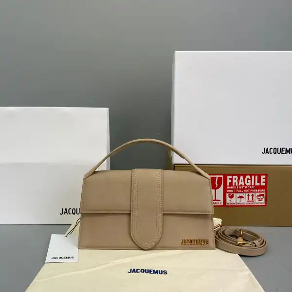 JACQUEMUS Le grand Bambino