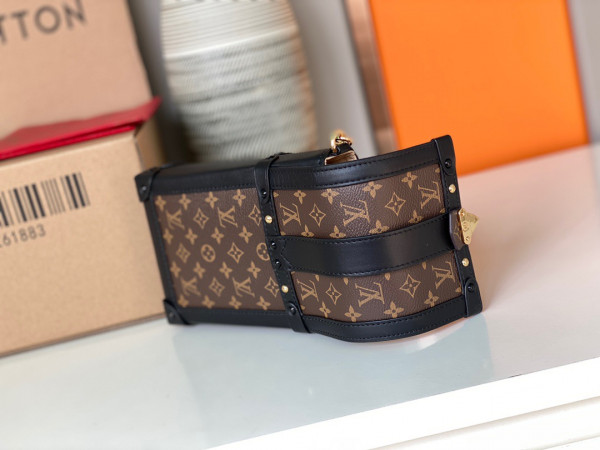 HOT SALE LOUIS VUITTON VERTICAL TRUNK POCHETTE