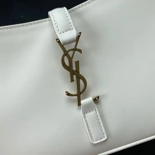 YSL LE 5 À 7 HOBO BAG