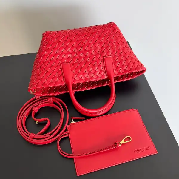 Yupoo bagsoffer BOTTEGA VENETA MINI CABAT