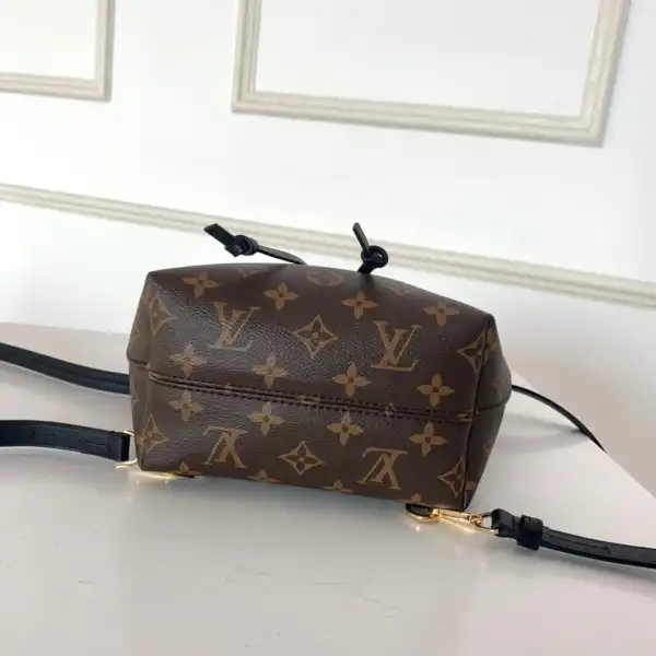 Frstbag ru LOUIS VUITTON MONTSOURIS BB