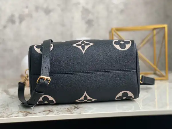 LOUIS VUITTON SPEEDY BANDOULIÈRE 25