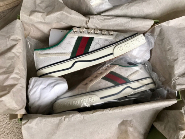 [FREE SHIPPING] GUCCI Tennis 1977 sneaker