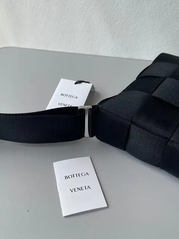 Bagsoffer BOTTEGA VENETA CASSETTE Webbing