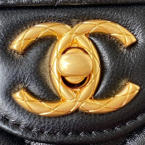 CHANEL FLAP BAG