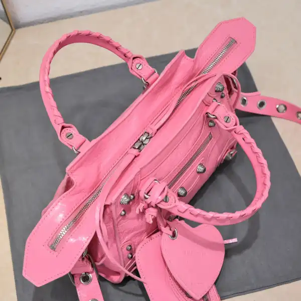 BALENCIAGA NEO CAGOLE XS HANDBAG