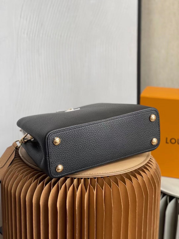 [FREE SHIPPING] Louis Vuitton CAPUCINES BB