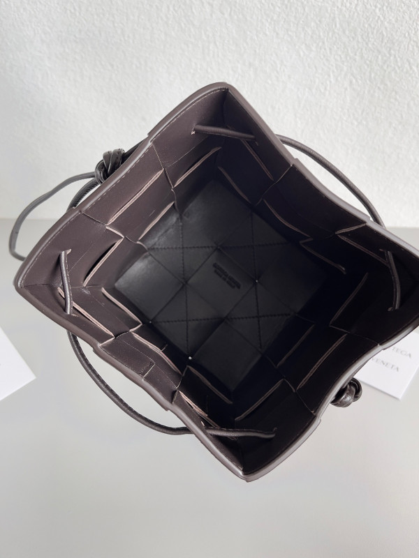 HOT SALE BOTTEGA VENETA Cassette Bucket Bag